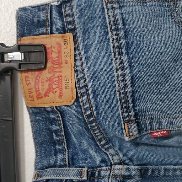 Levi’s 505 Straight Fit Distressed Jeans 32x30 - Picture 3 of 7